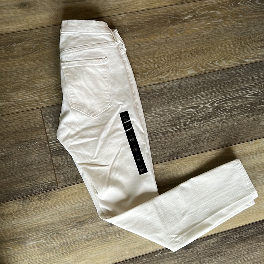 NWT Banana Republic Skinny White Jeans - Picture 7 of 8